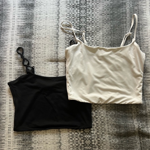 Second Skin Crop Tanks - Bundle of 2 - Picture 2 of 4